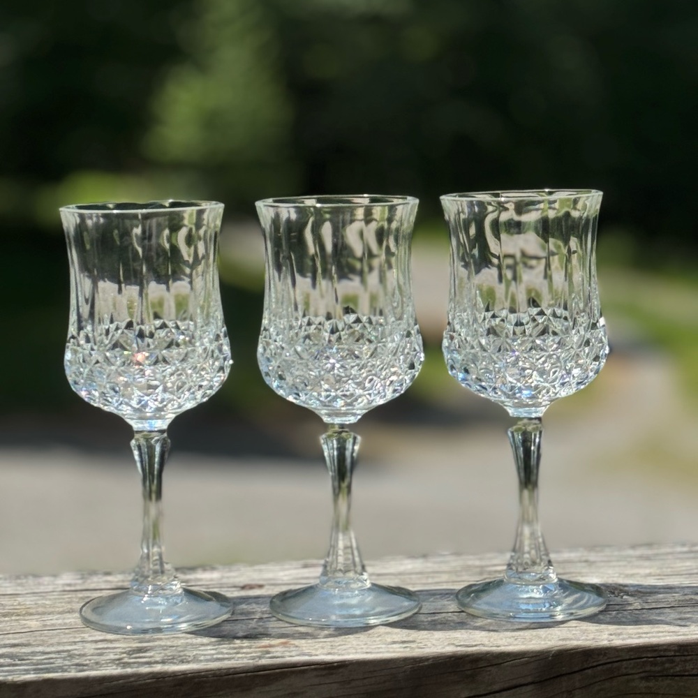 St. George Timeless Crystal Wine Glass Trio - Clear